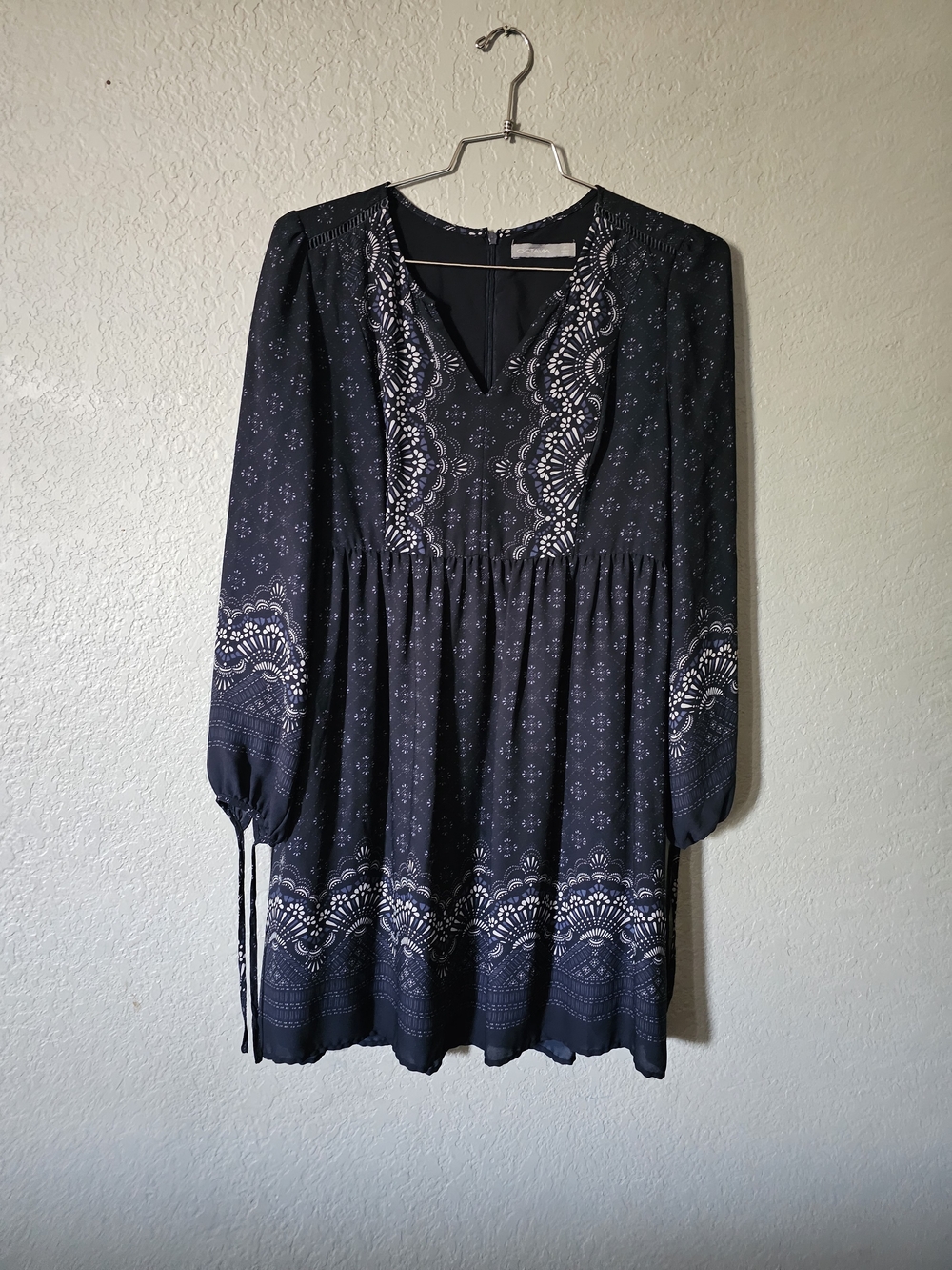 Boho Navy Patterned V‑Neck Long Sleeve Dress